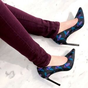 NINE WEST Tatiana pointed-toe pumps Bumble Bee Print 9